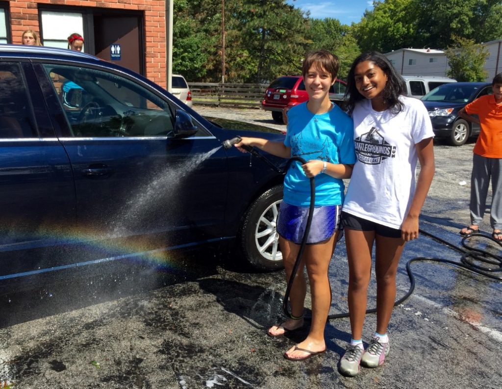 Students at the car wash