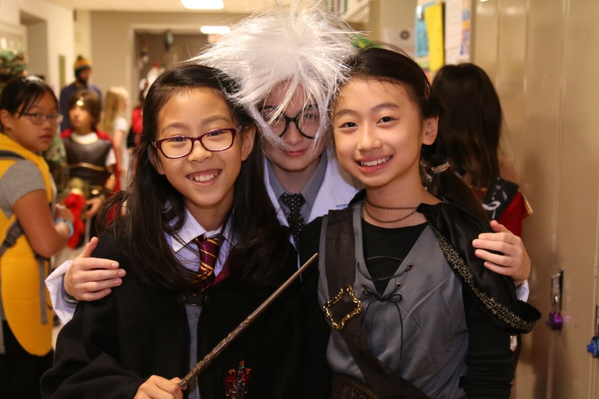 Middle Schoolers dress up for Halloween