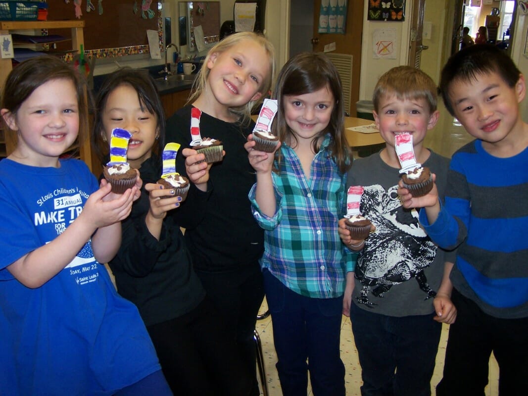 SK Students Celebrate Doctor Seuss with cupcakes