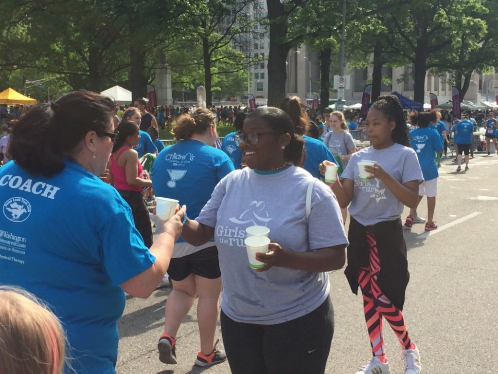 MICDS Students participate in Girls on the Run