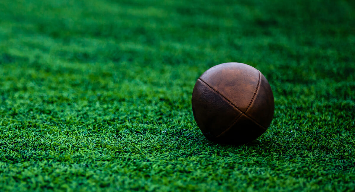 Ball lying on the yard line
