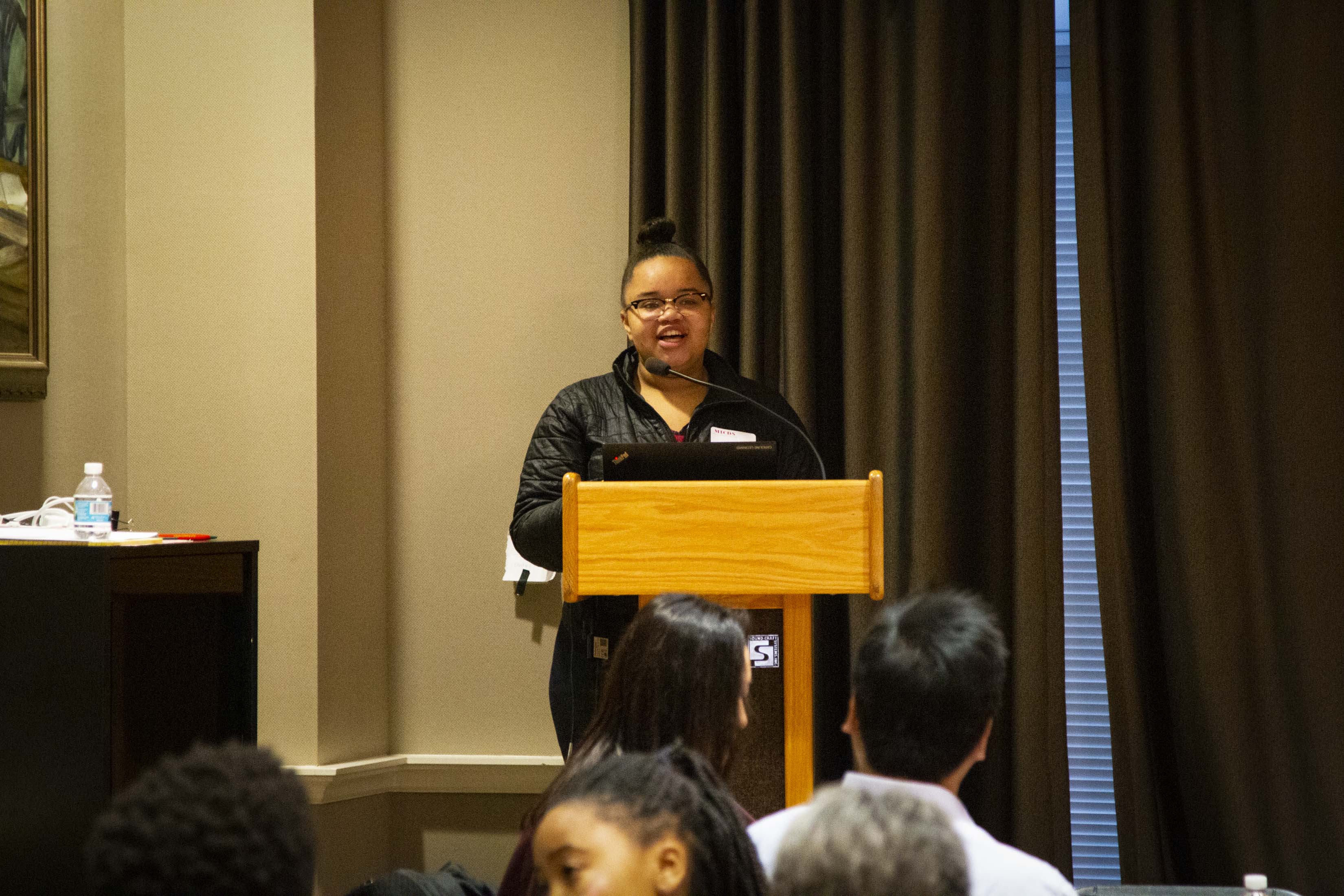 MICDS Junior Sandra Polanco shares her thoughts with newly accepted freshmen.