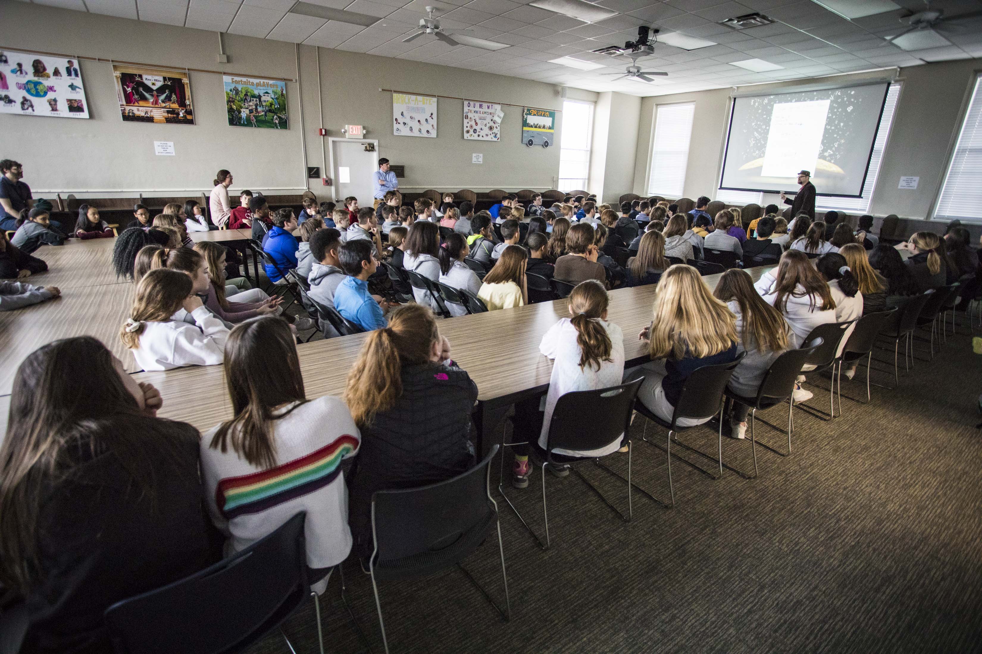 Author Alan Gratz visits MICDS Middle School.